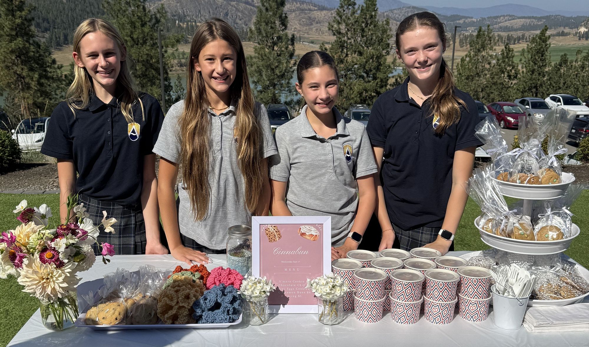 "Grade 7s in Action": Making a Difference at the Trinkets & Treats Market "Grade 7s in Action": Making a Difference at the Trinkets & Treats Market